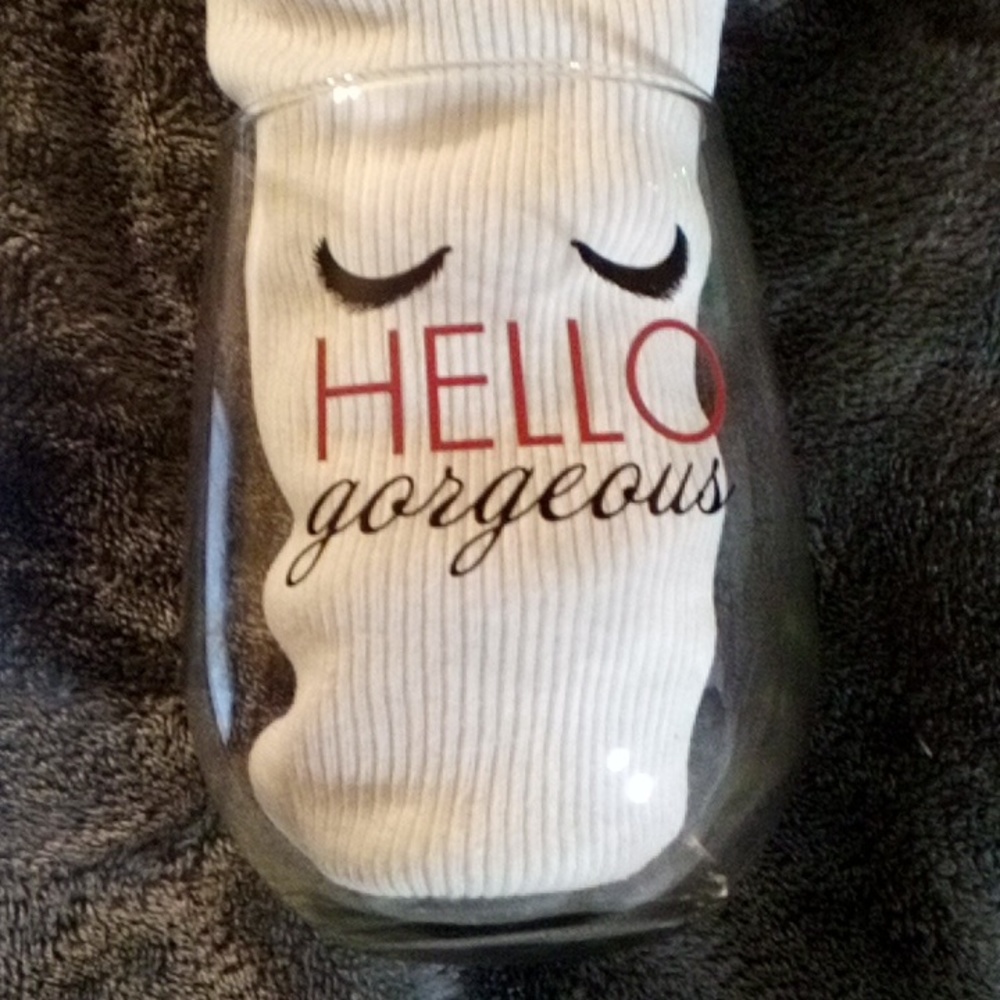 NEW HELLO GORGEOUS GLASS WITH LASHES